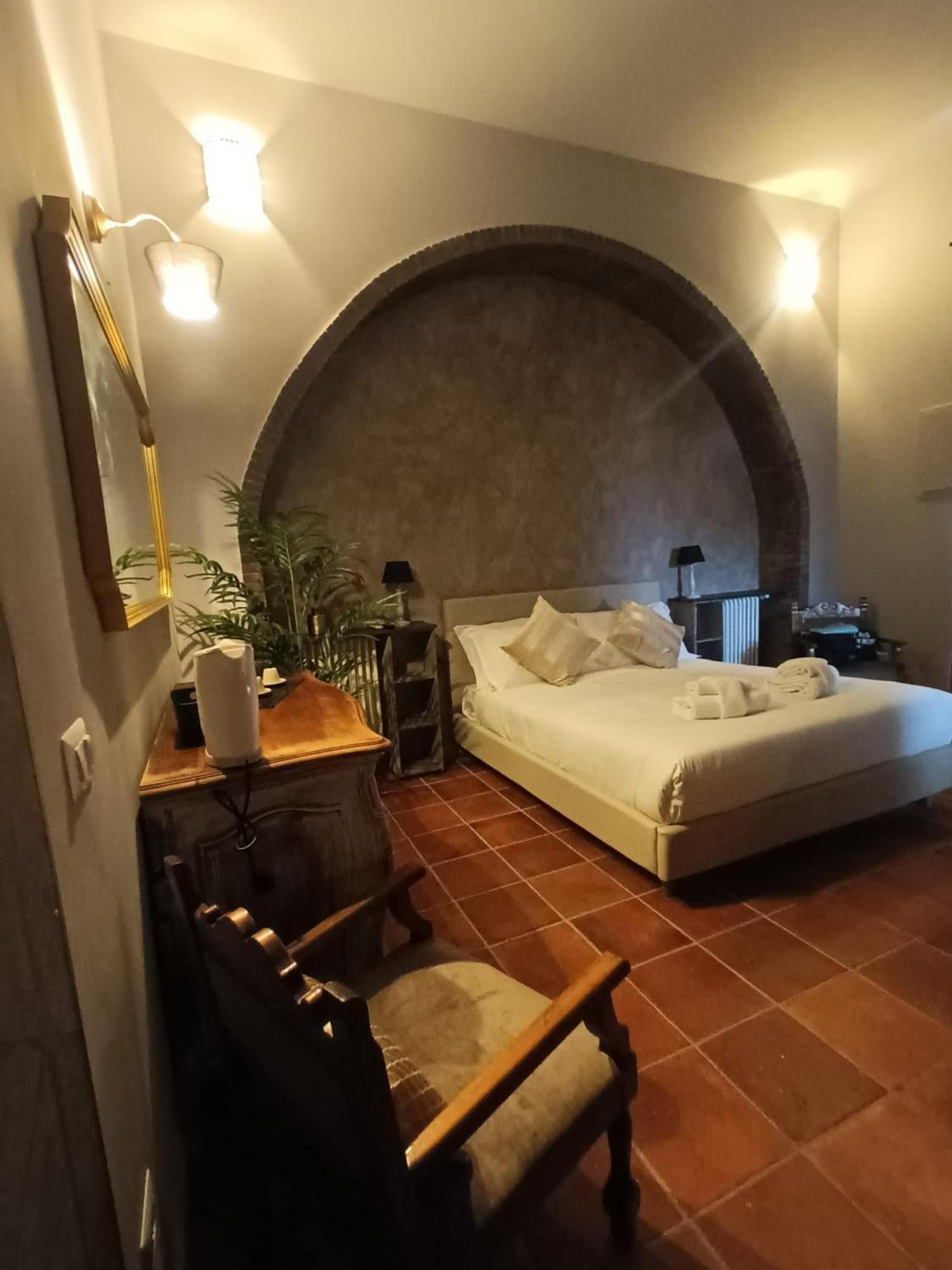 Lucilla'S Suite San Pietro Station Rome Exterior photo